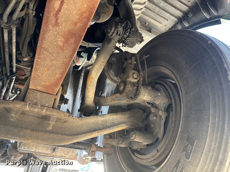 image for item FG1022 2017 Freightliner Cascadia 125 semi truck