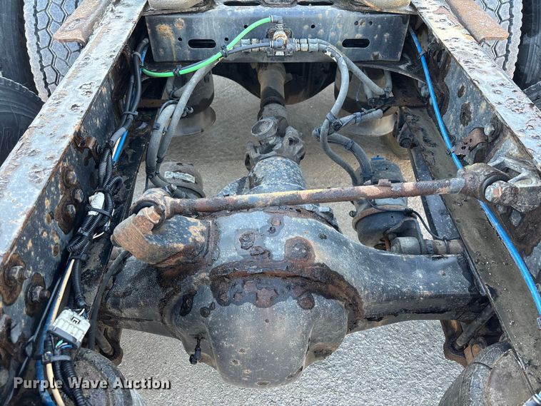 image for item FG1022 2017 Freightliner Cascadia 125 semi truck