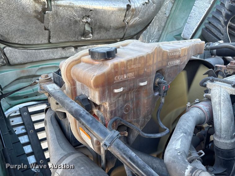 image for item FG1022 2017 Freightliner Cascadia 125 semi truck