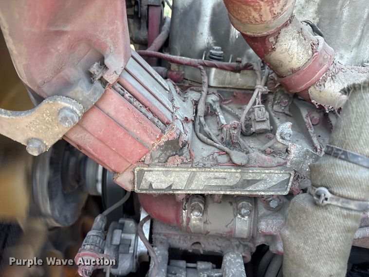 image for item FG1023 2016 Mack CXU613 semi truck