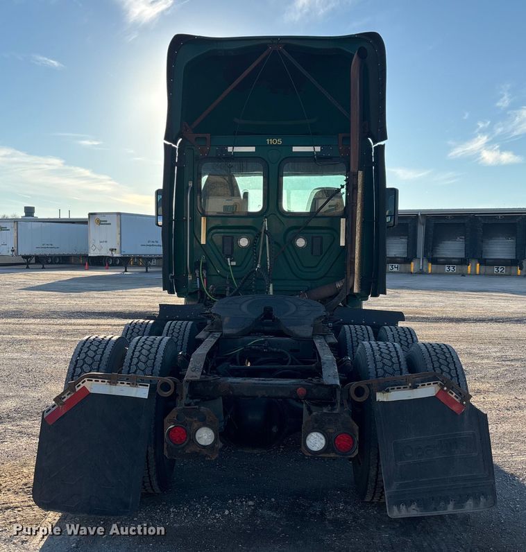 image for item FG1024 2017 Freightliner Cascadia 125 semi truck