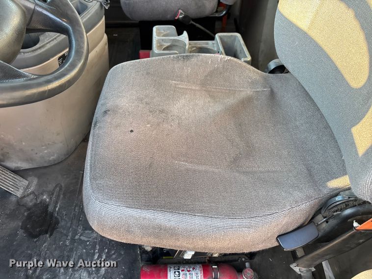 image for item FG1024 2017 Freightliner Cascadia 125 semi truck