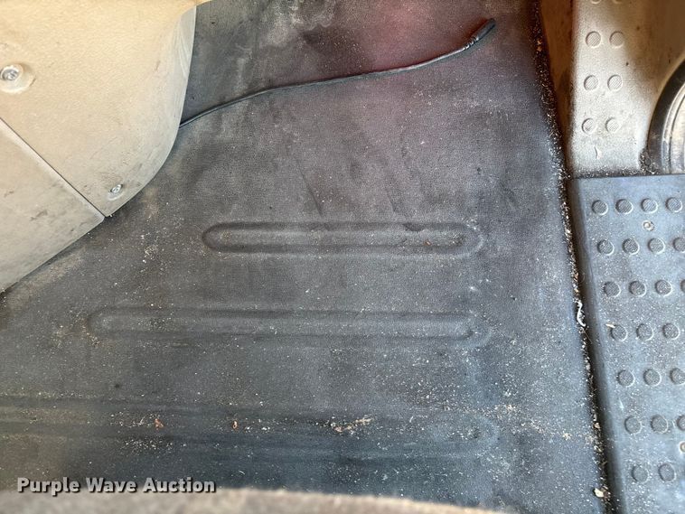 image for item FG1024 2017 Freightliner Cascadia 125 semi truck