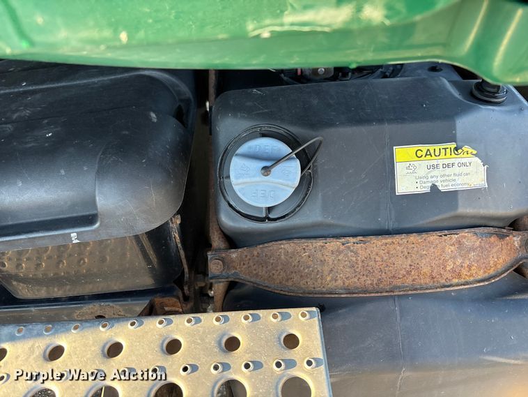 image for item FG1024 2017 Freightliner Cascadia 125 semi truck