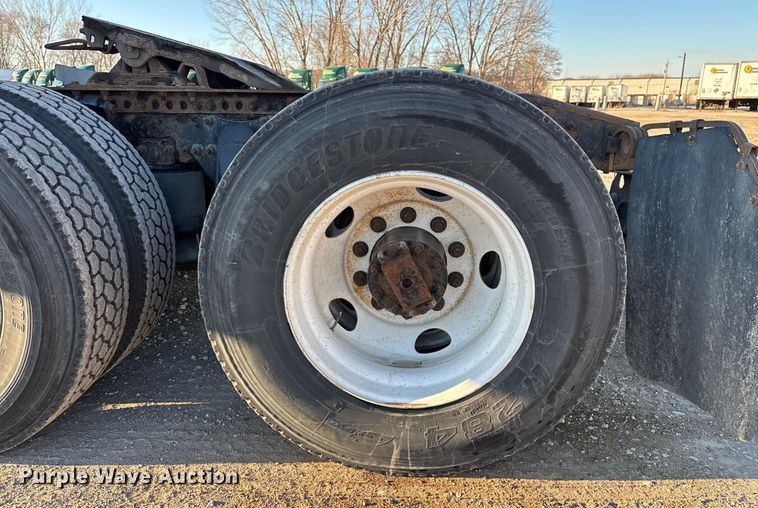 image for item FG1024 2017 Freightliner Cascadia 125 semi truck