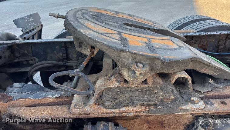 image for item FG1025 2017 Freightliner Cascadia 125 semi truck