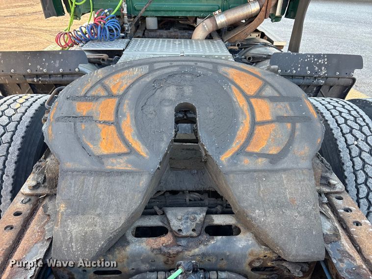 image for item FG1025 2017 Freightliner Cascadia 125 semi truck