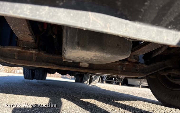 image for item FG1025 2017 Freightliner Cascadia 125 semi truck