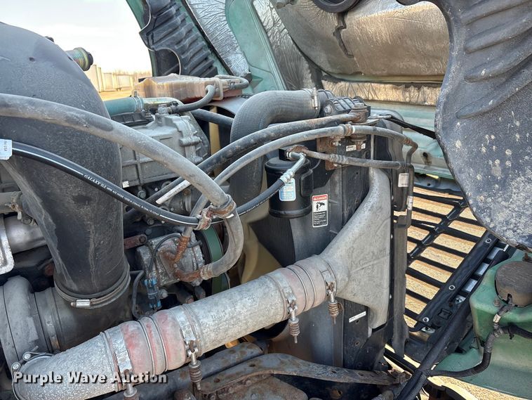 image for item FG1025 2017 Freightliner Cascadia 125 semi truck