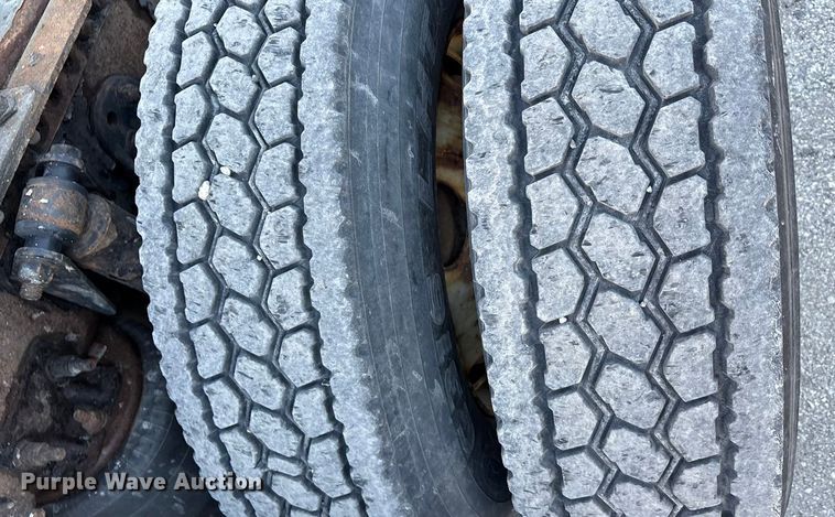 image for item FG1025 2017 Freightliner Cascadia 125 semi truck