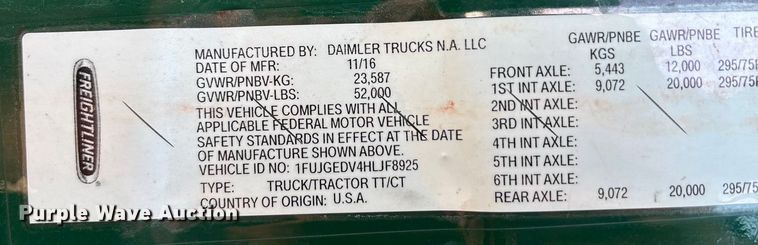 image for item FG1025 2017 Freightliner Cascadia 125 semi truck