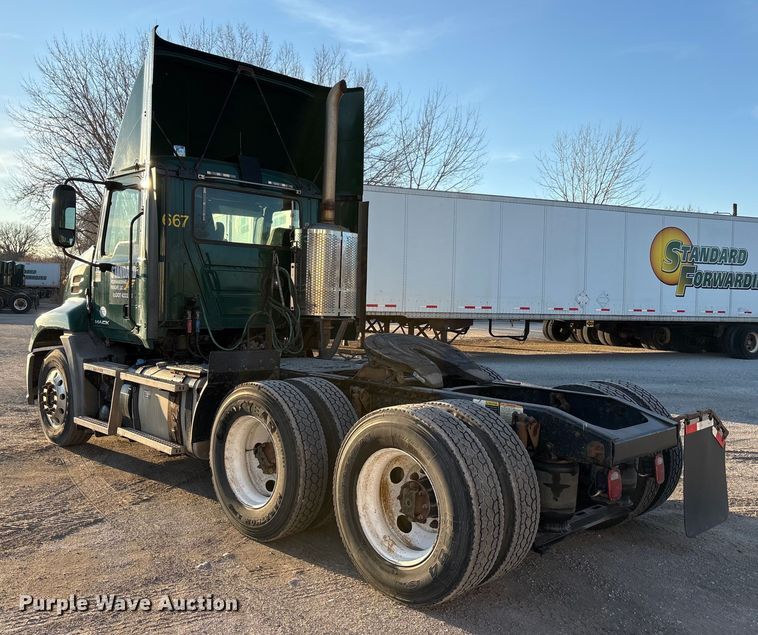 image for item FG1026 2016 Mack CXU semi truck