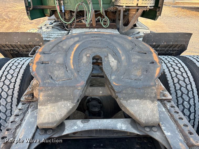 image for item FG1026 2016 Mack CXU semi truck