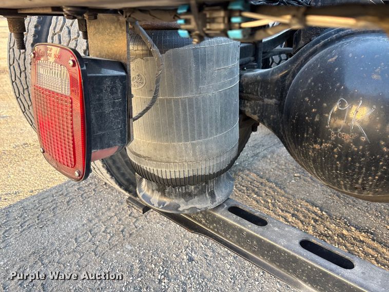 image for item FG1026 2016 Mack CXU semi truck