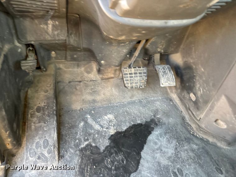 image for item FG1026 2016 Mack CXU semi truck