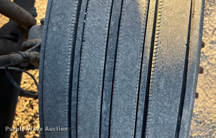 image for item FG1026 2016 Mack CXU semi truck