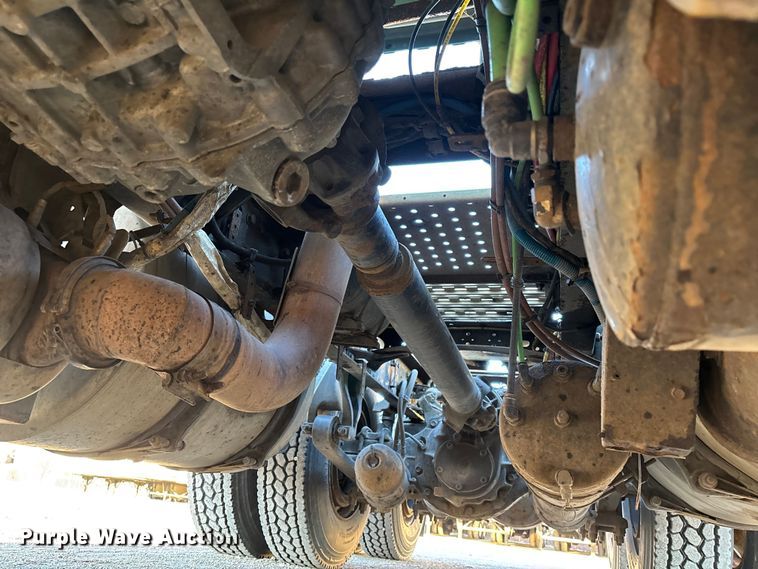 image for item FG1027 2017 Freightliner Cascadia 125 semi truck