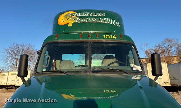 image for item FG1027 2017 Freightliner Cascadia 125 semi truck