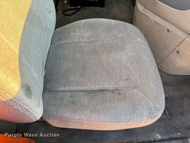 image for item FG1027 2017 Freightliner Cascadia 125 semi truck