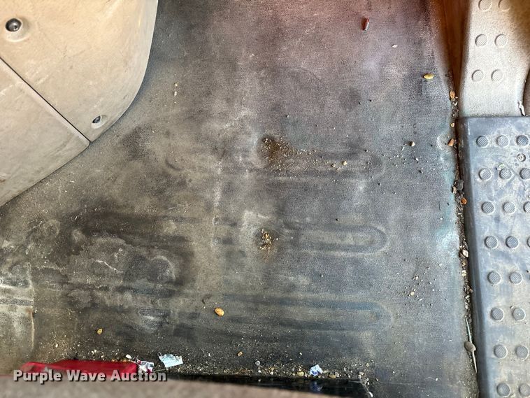 image for item FG1027 2017 Freightliner Cascadia 125 semi truck