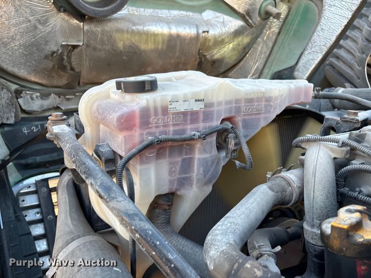 image for item FG1027 2017 Freightliner Cascadia 125 semi truck