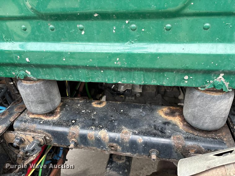 image for item FG1028 2017 Freightliner Cascadia 125 semi truck