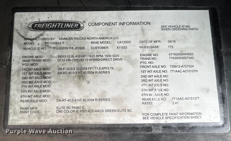 image for item FG1028 2017 Freightliner Cascadia 125 semi truck