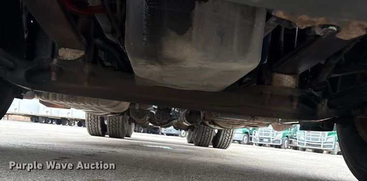 image for item FG1029 2017 Freightliner Cascadia 125 semi truck