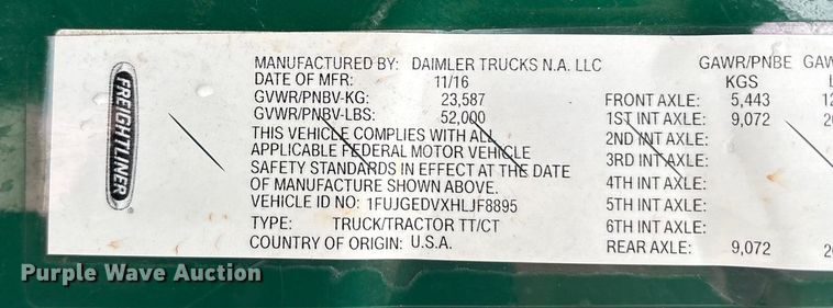image for item FG1029 2017 Freightliner Cascadia 125 semi truck