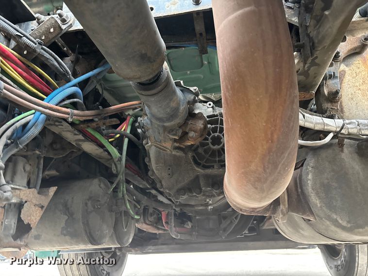 image for item FG1030 2017 Freightliner Cascadia 125 semi truck