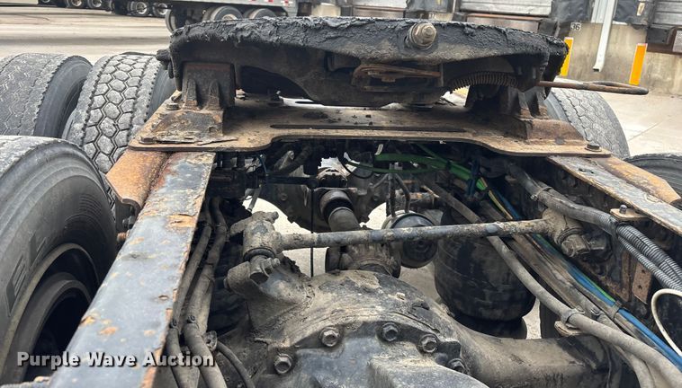 image for item FG1030 2017 Freightliner Cascadia 125 semi truck