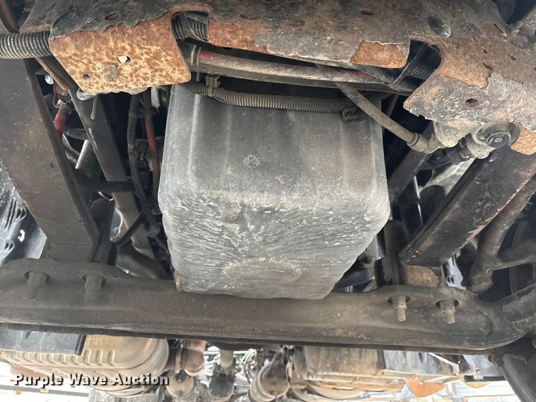 image for item FG1030 2017 Freightliner Cascadia 125 semi truck