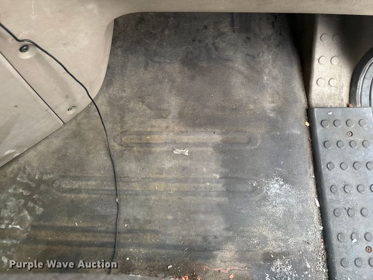 image for item FG1030 2017 Freightliner Cascadia 125 semi truck