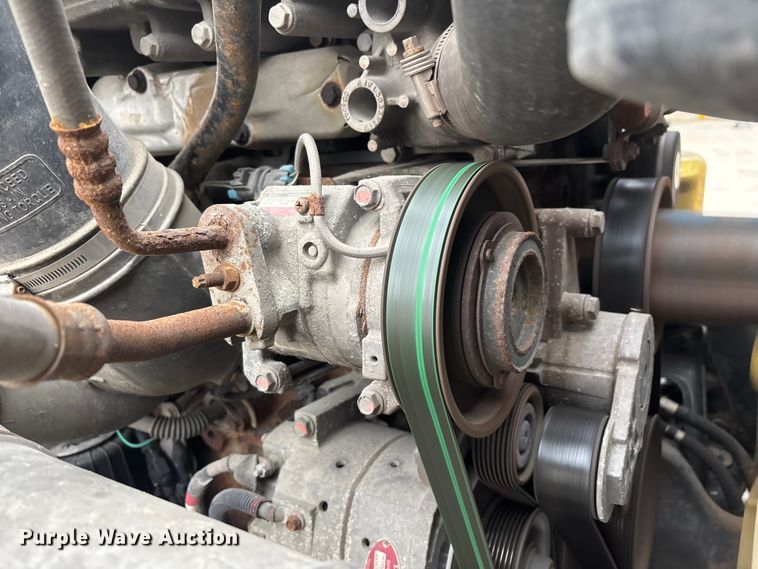 image for item FG1030 2017 Freightliner Cascadia 125 semi truck