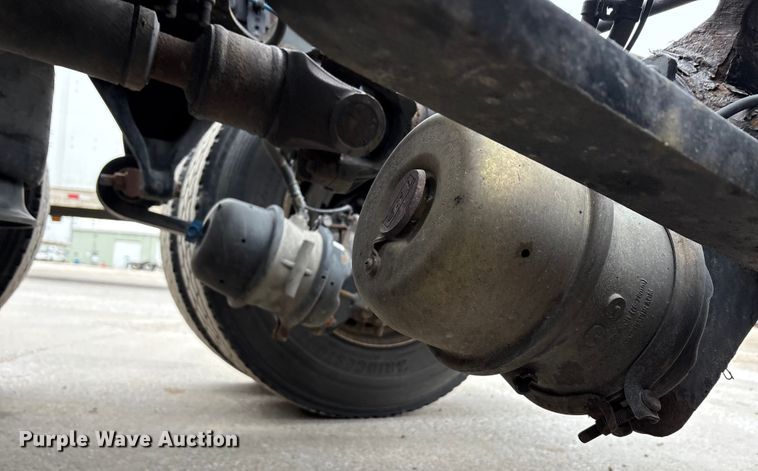 image for item FG1031 2017 Freightliner Cascadia 125 semi truck