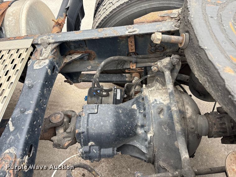 image for item FG1031 2017 Freightliner Cascadia 125 semi truck