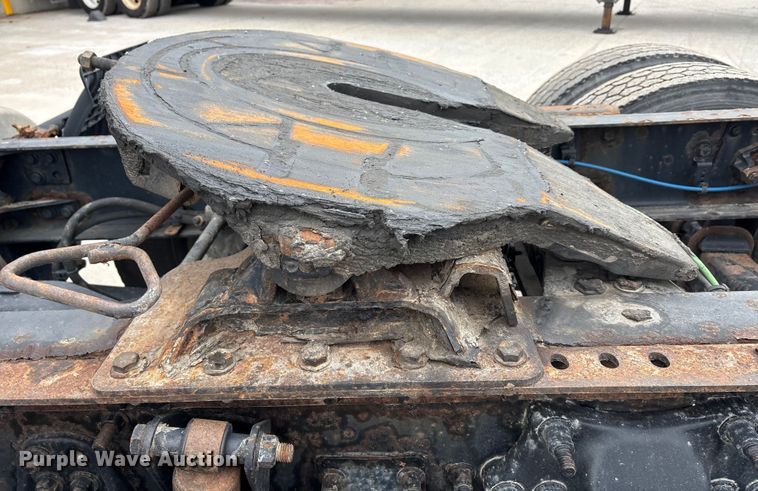 image for item FG1031 2017 Freightliner Cascadia 125 semi truck