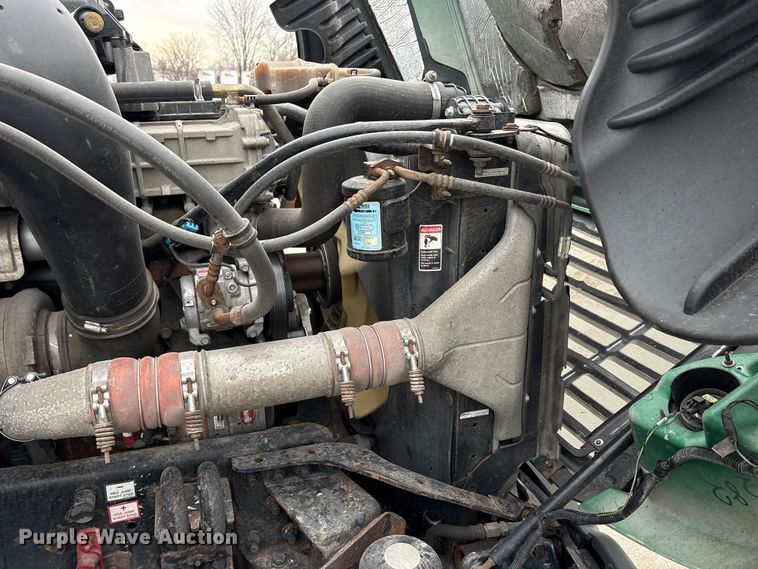 image for item FG1031 2017 Freightliner Cascadia 125 semi truck