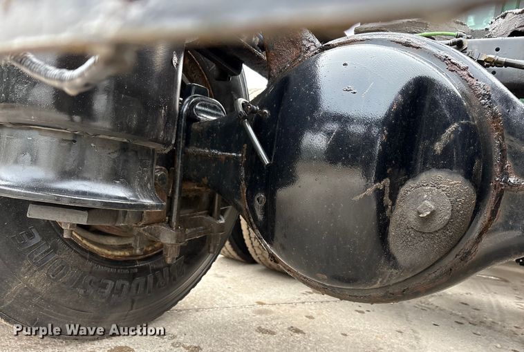 image for item FG1032 2017 Freightliner Cascadia 125 semi truck