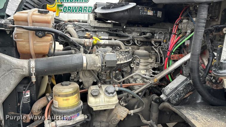 image for item FG1032 2017 Freightliner Cascadia 125 semi truck