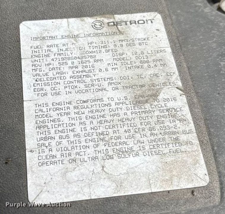 image for item FG1032 2017 Freightliner Cascadia 125 semi truck