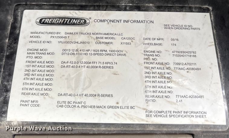 image for item FG1032 2017 Freightliner Cascadia 125 semi truck