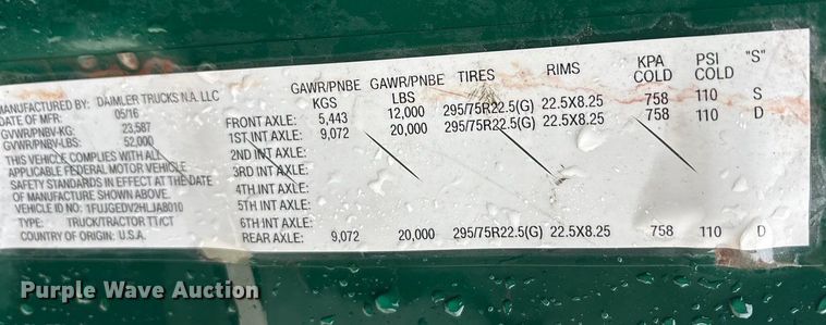 image for item FG1032 2017 Freightliner Cascadia 125 semi truck