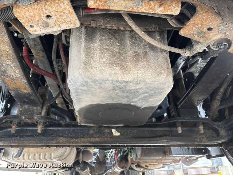 image for item FG1033 2017 Freightliner Cascadia 125 semi truck