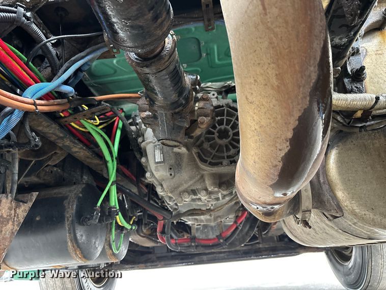 image for item FG1033 2017 Freightliner Cascadia 125 semi truck