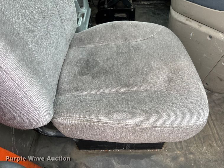 image for item FG1033 2017 Freightliner Cascadia 125 semi truck