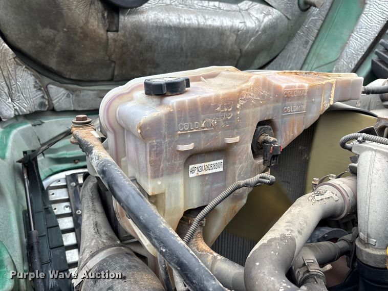 image for item FG1033 2017 Freightliner Cascadia 125 semi truck