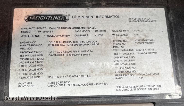 image for item FG1033 2017 Freightliner Cascadia 125 semi truck