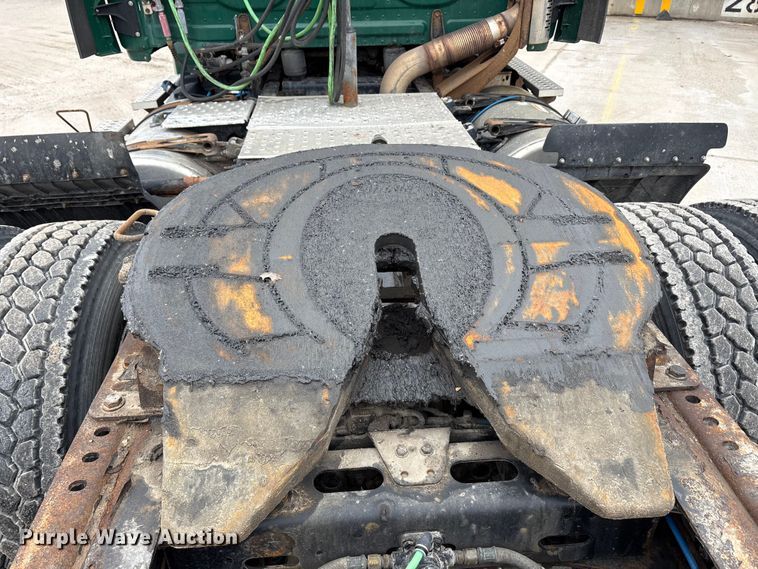 image for item FG1034 2017 Freightliner Cascadia 125 semi truck