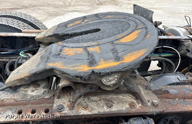 image for item FG1034 2017 Freightliner Cascadia 125 semi truck